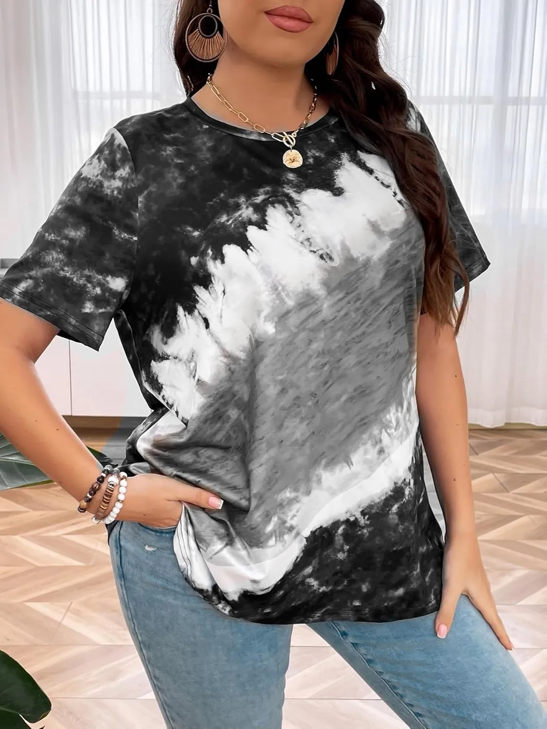 Verdusa Women's Plus Size Tie Dye Vintage Graphic Tees Round Neck Hiphop T Shirt